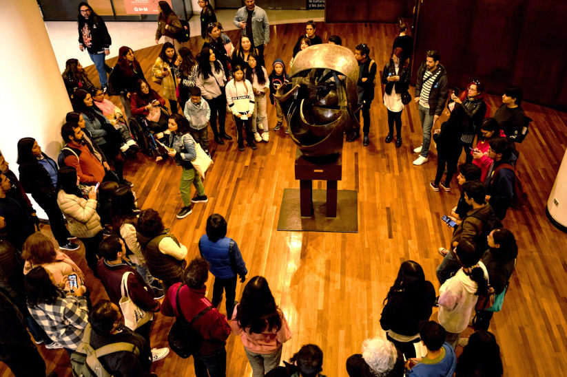 Visitas guiadas, un pabellón escénico, documentales y actividades infantiles fueron programadas.