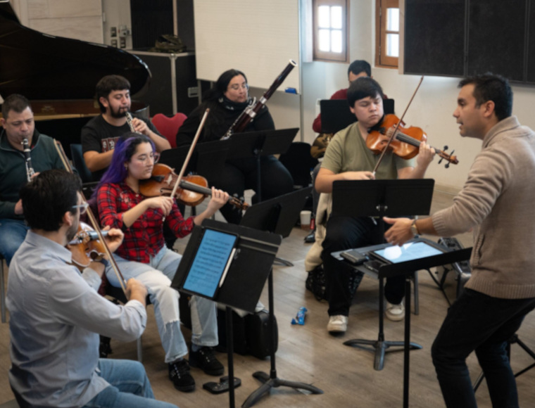 El Moldava y Mi madre la oca: la nueva apuesta de Música UC para niñas y niños